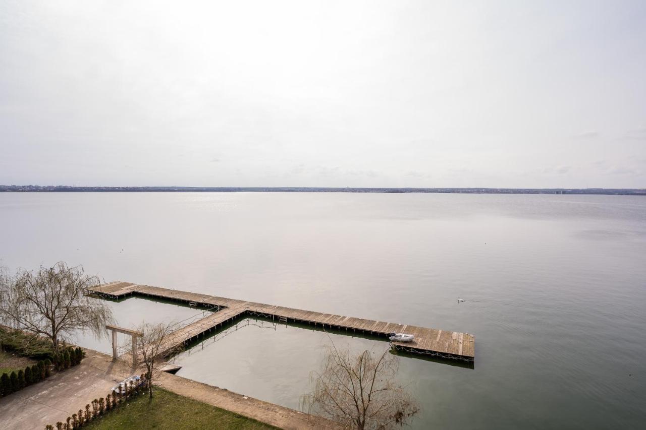 Lake Boutique Royal Apartment *