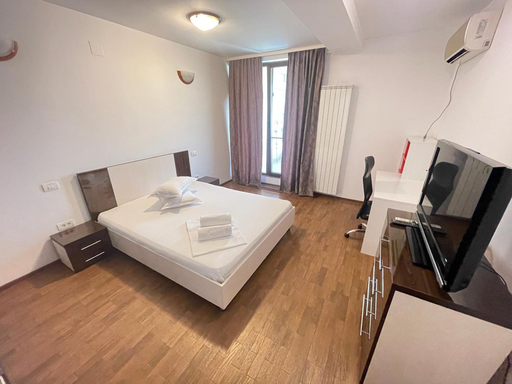 Lake Boutique Royal Apartment