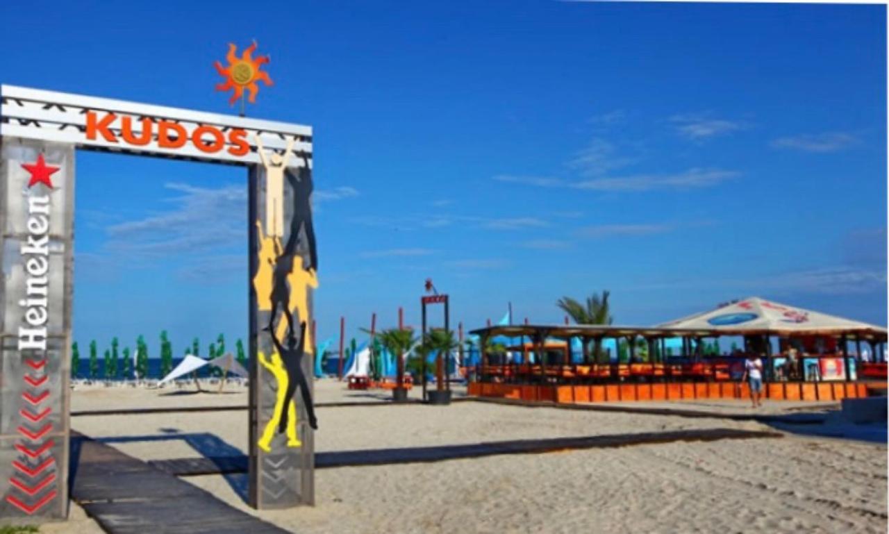 Lake Boutique Royal Apartment Mamaia